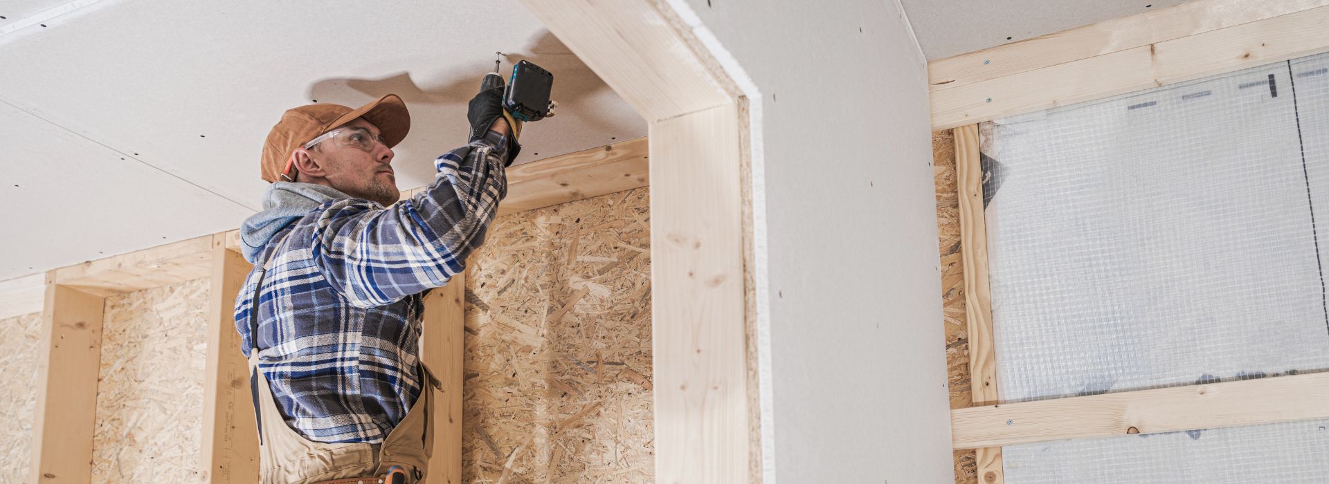 A Comprehensive Guide to Hiring the Right Drywall Contractor